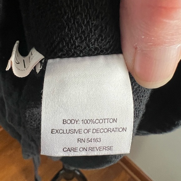 7 for $30 Steelers Touch by Alyssa Milano Sweatshirt - Picture 6 of 8